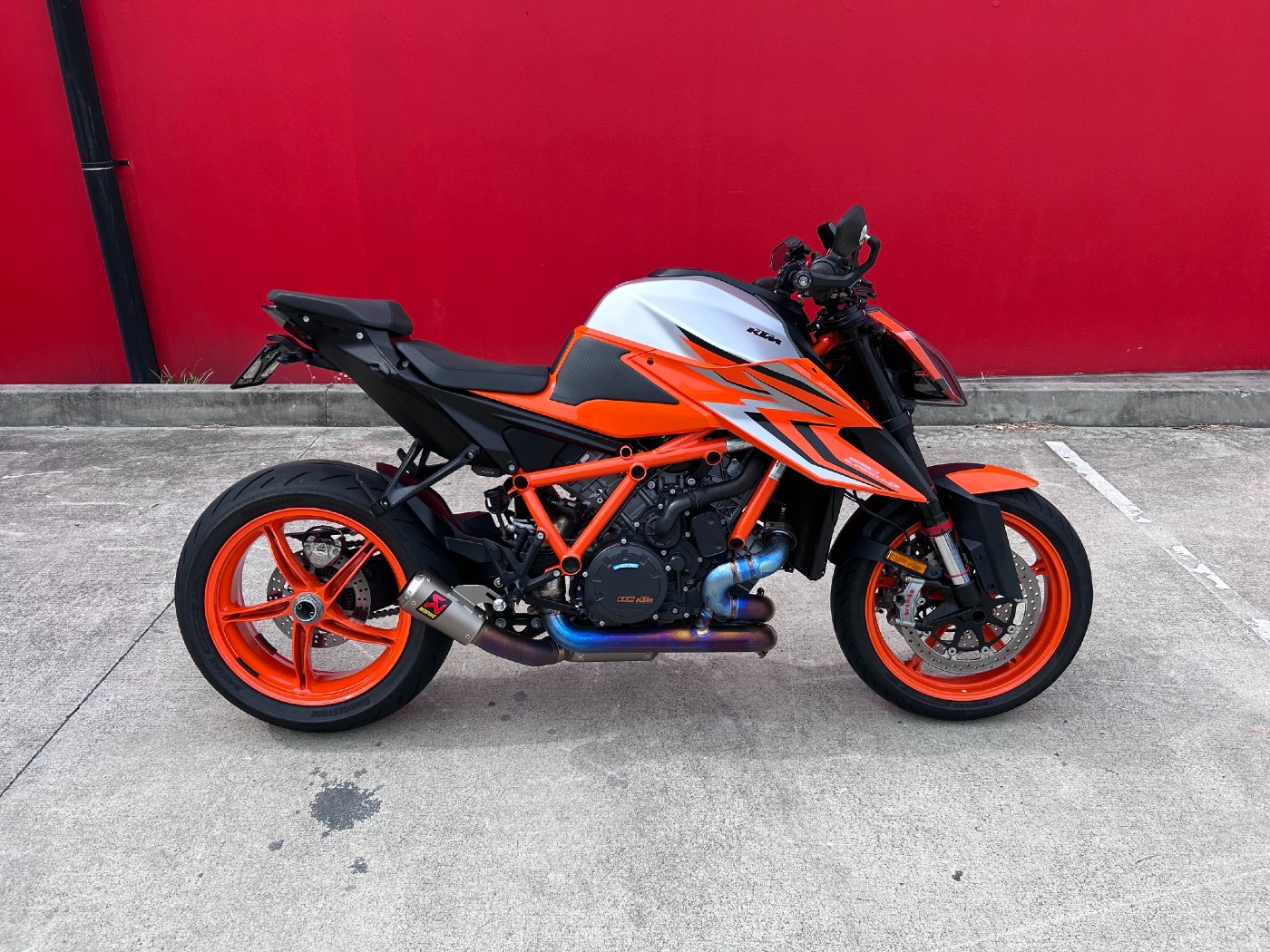 KTM 1290 SUPER DUKE R